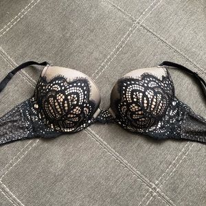 Victoria’s Secret Dream Angels push up bra